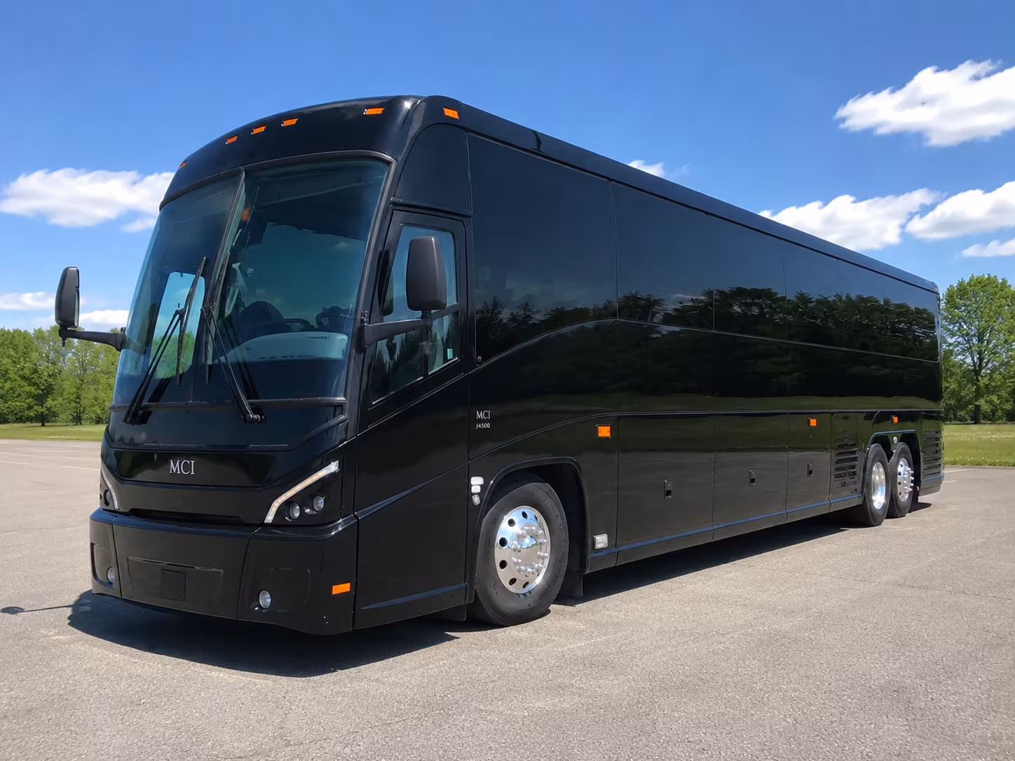 charter a bus to american airlines center for mavs and stars games