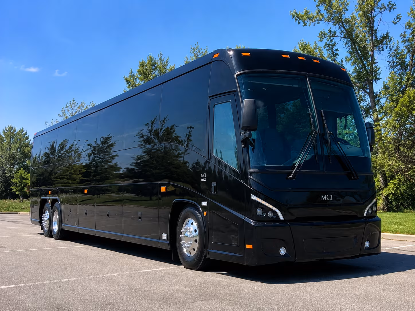 day trips to the grapevine wine district are easy with a bus